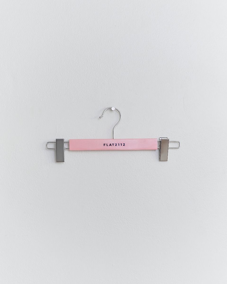FH0002 - FLAT2112 Clip Hangers