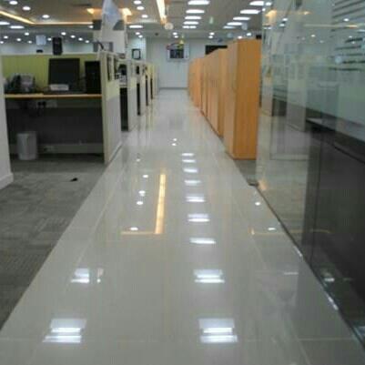 17-4
AXA TECHNOLOGIES
Interior architects specialize in designing and building interiors for safety, functionality and aesthetics. It is important that interior architects not only understand the durability and strength of building materials, but also be skilled in the use of light, color and textures in a space.
ROCKWELL
Interior architects are typically part of the building or remodeling process from beginning to end. They begin a job by meeting with the client to discuss the expectations for the project. At these initial meetings, it is the interior architect’s job to listen to the wants and needs of the client and make building suggestions.
Project 5
Following the completion of a 4-year degree and two years of professional experience, interior architects are eligible to take the National Council for Interior Design Accreditation (NCIDQ) exam. After passing this exam, interior architects become licensed.