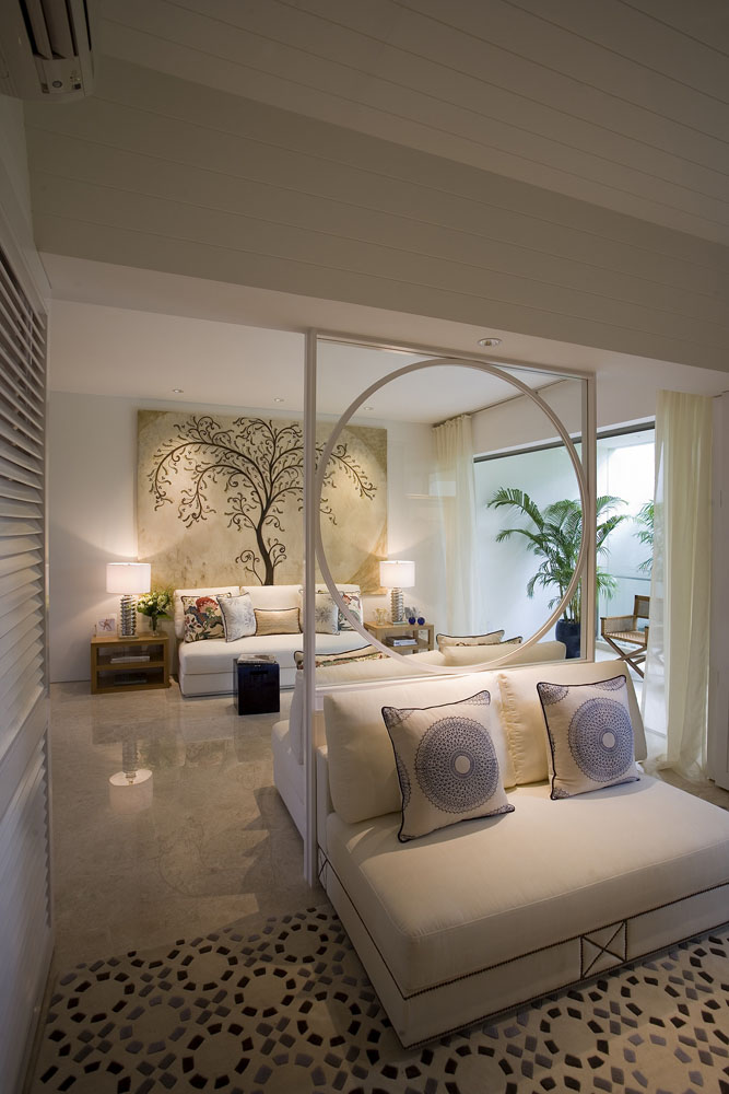 Seafront on Meyer View to Living RoomS