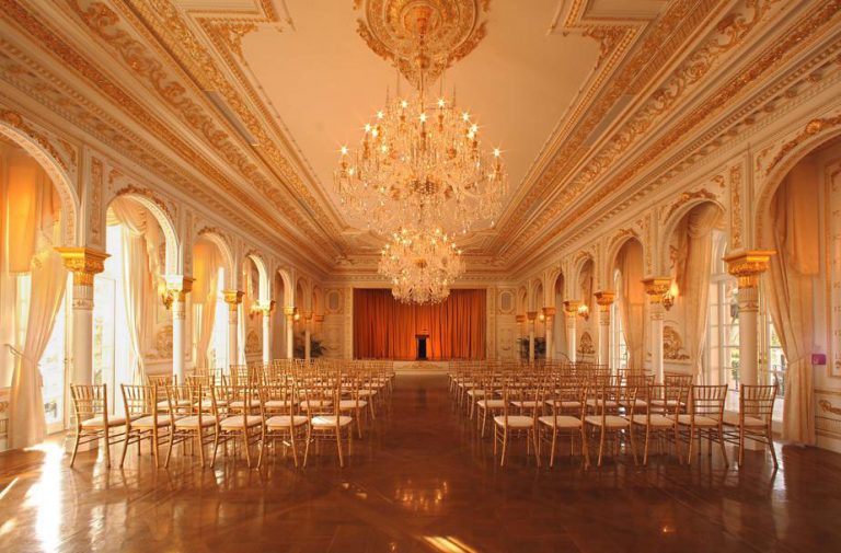 Donald-Trump-Mar-a-Lago-Palm-Beach-Florida_10-768x505