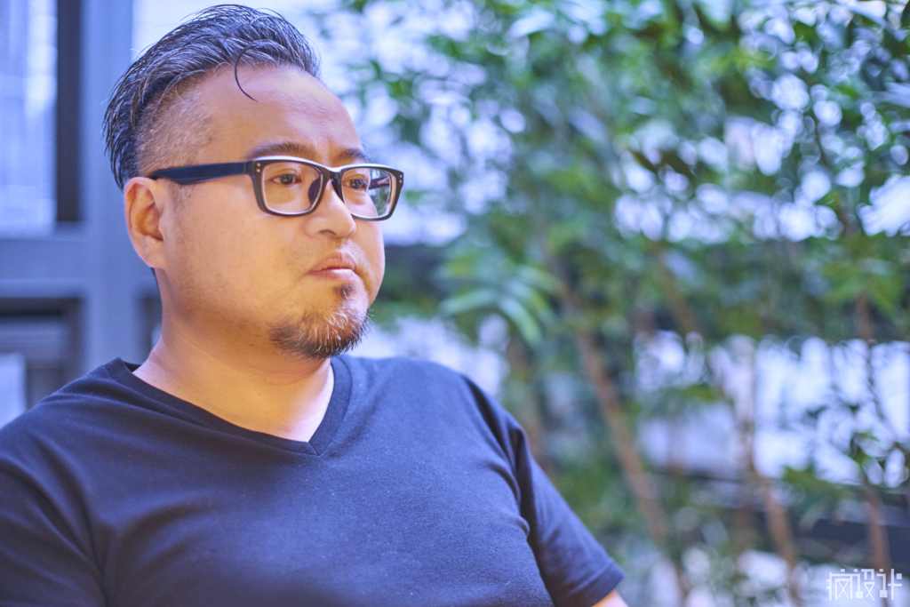 吳國綱主持人回憶入行往事。