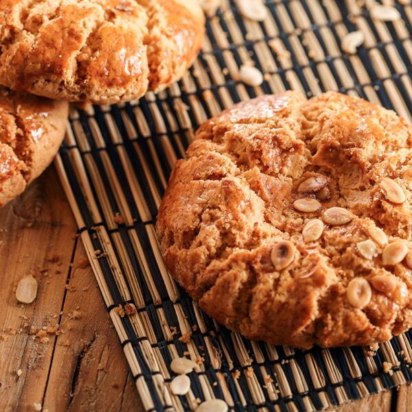 Cookies & Traditional Snacks 曲奇及家乡小食