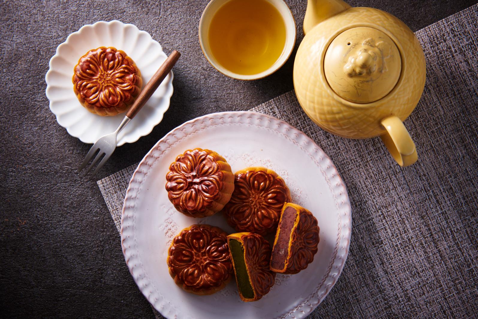 【Limited】 2021 Chateraise Moon Cake