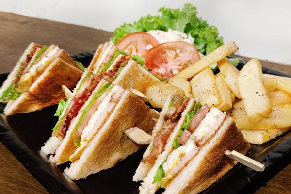 SANDWICHES & BURGERS