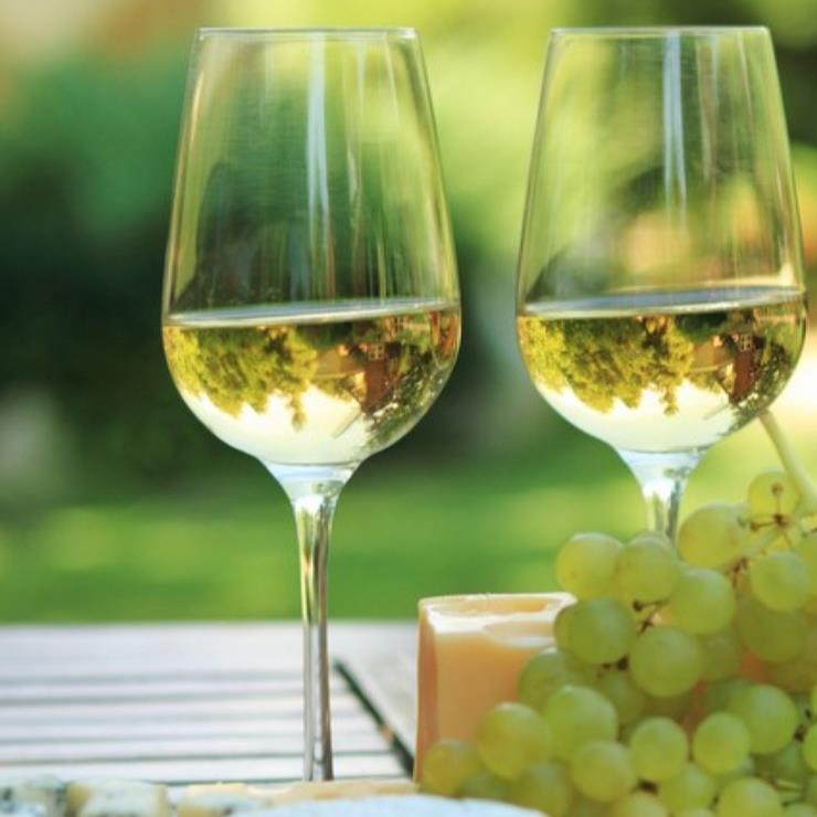 WHITE WINE