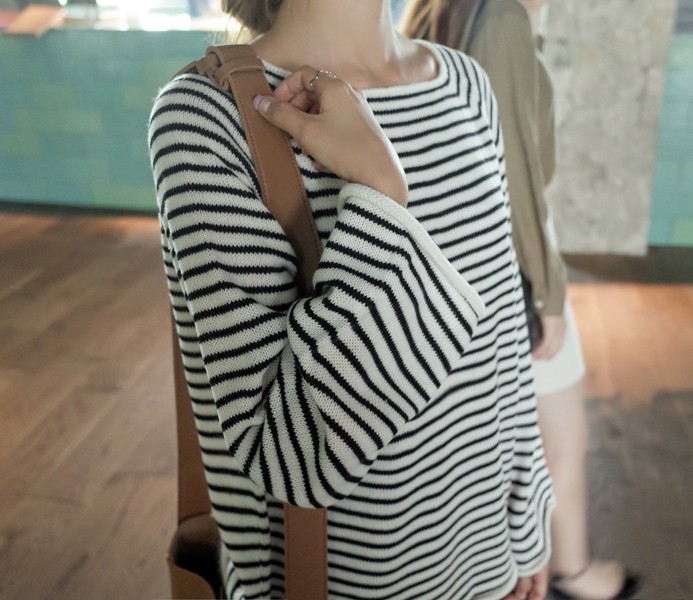 cherrykoko http://en.cherrykoko.com/product/truly-unique-knit/36452/cid/537