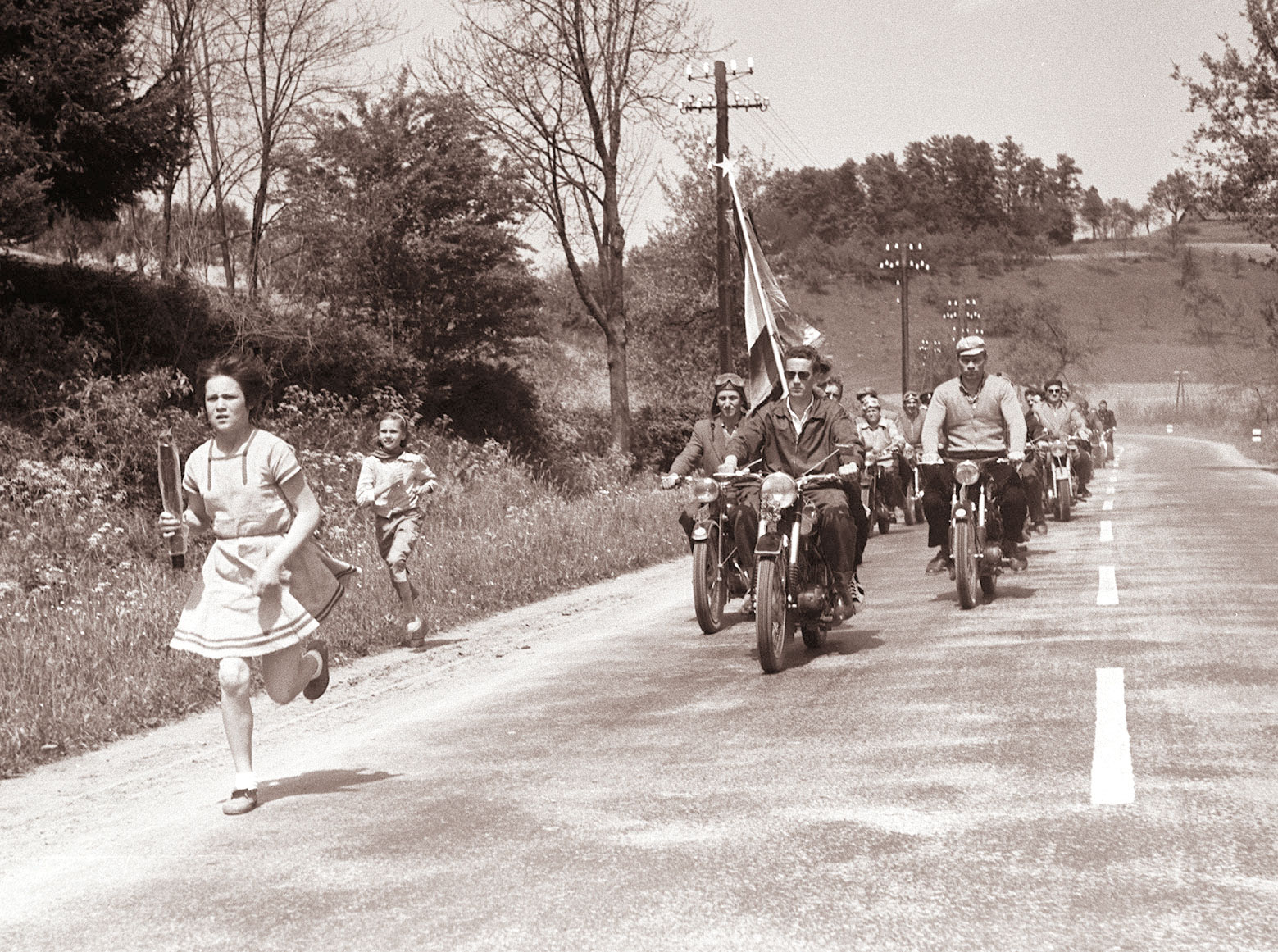 Relay of Youth in Yugoslavia - GoUNESCO - Make Heritage Fun!