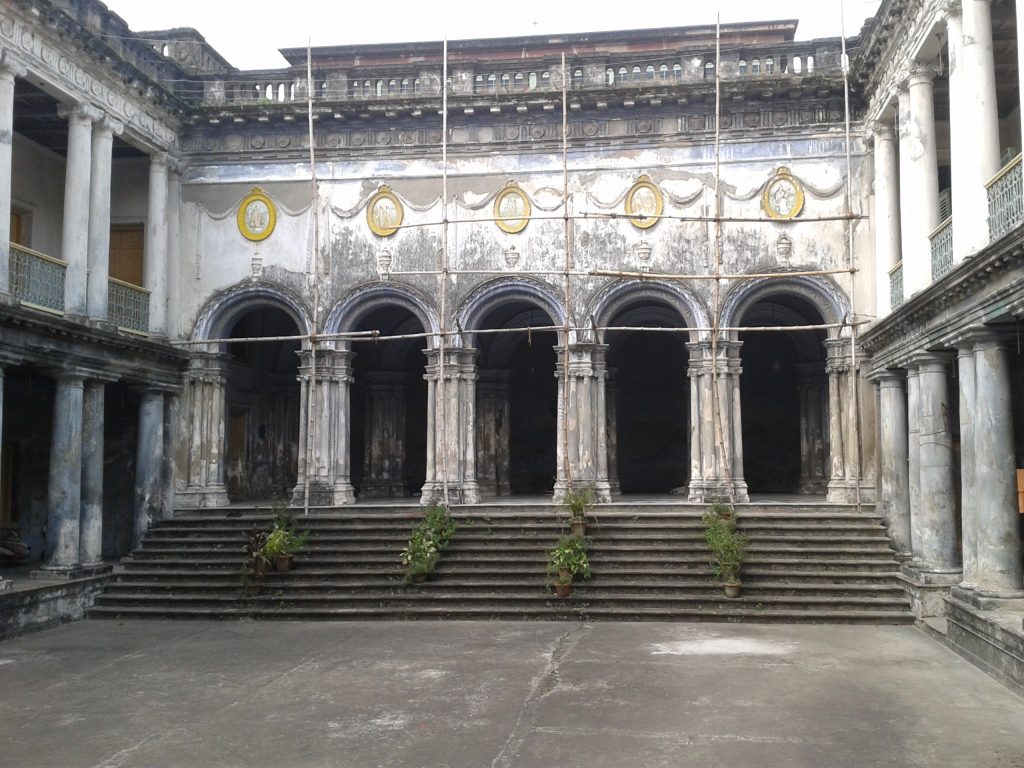 The neglected Thakurdalan of the Jorasanko Rajbari Photo Courtesy : Supriyo Dutta