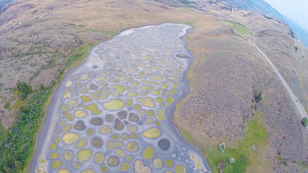 Spotted-lake-Khiluk-of-British-Columbia