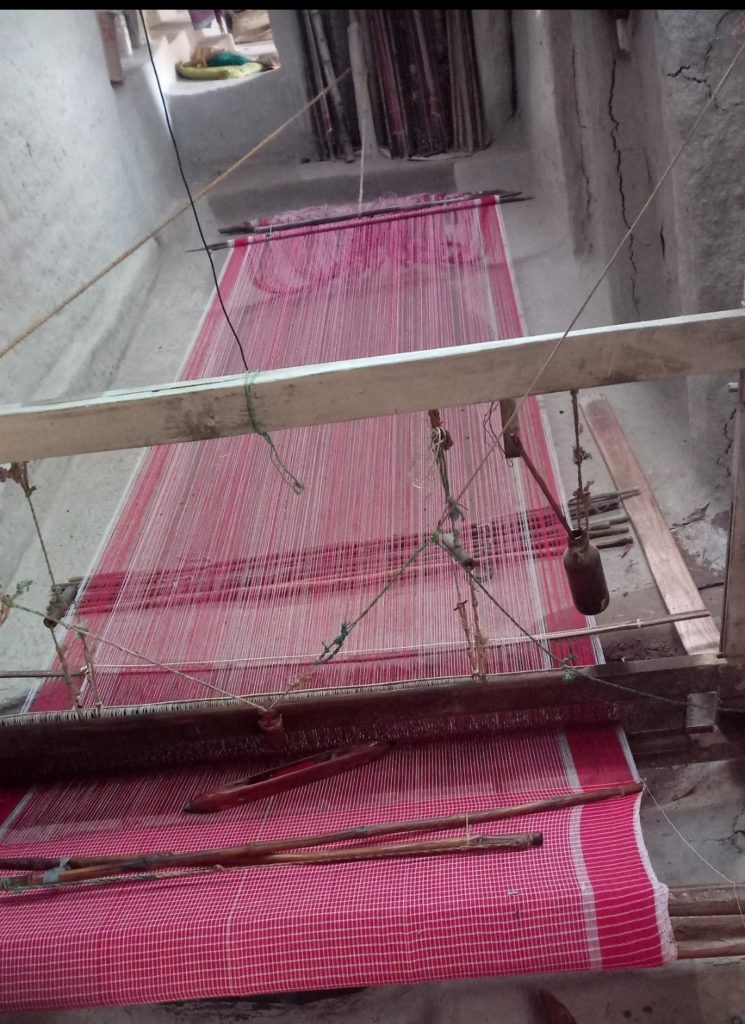 Handloom : Saree making Handloom : Saree making