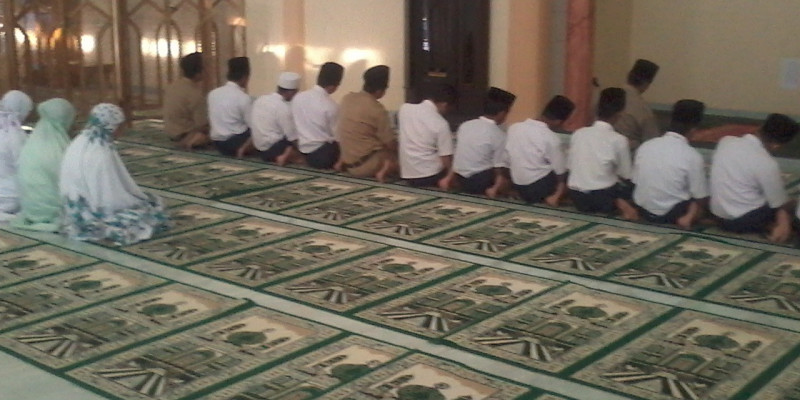 Guru Berbagi Macam Macam Perbuatan Keji Dan Mungkar