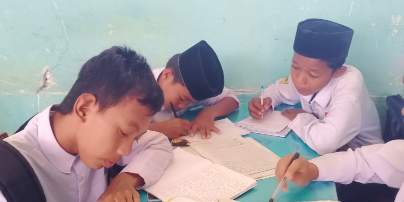 GURU BERBAGI RPP LURING