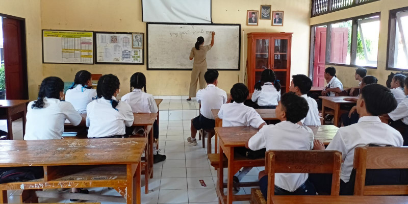 GURU BERBAGI  ORTI UTAWI GATRA BALI (BERITA BERBAHASA BALI)