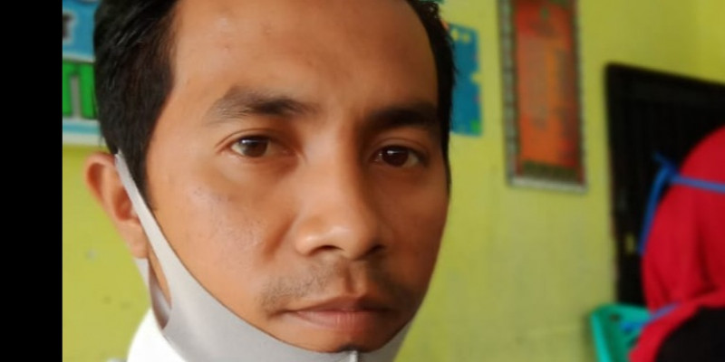 GURU BERBAGI Permainan bola besar dan senam lantai