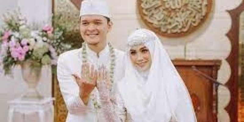 GURU BERBAGI | Indahnya membangun mahligai rumah tangga