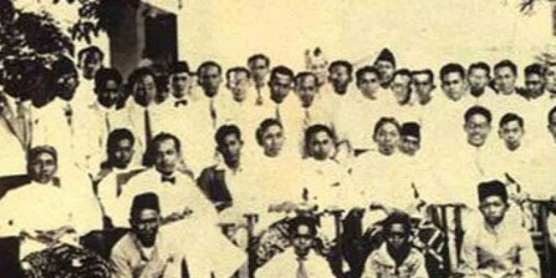 GURU BERBAGI | Arti dan Makna Sumpah Pemuda dalam