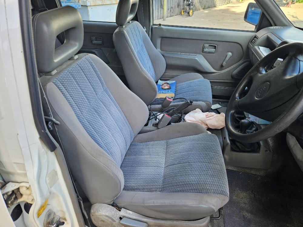 Gear Stick/Shifter Rodeo Holden 1997