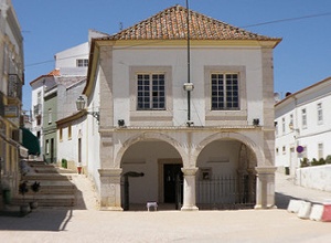 quarteira muslim Here we look at how algarve architecture has been influenced by many the algarve was the last part of portugal to be reconquered from muslim quarteira villa. quarteira muslim Here we look at how algarve architecture has been influenced by many the algarve was the last part of portugal to be reconquered from muslim quarteira villa.