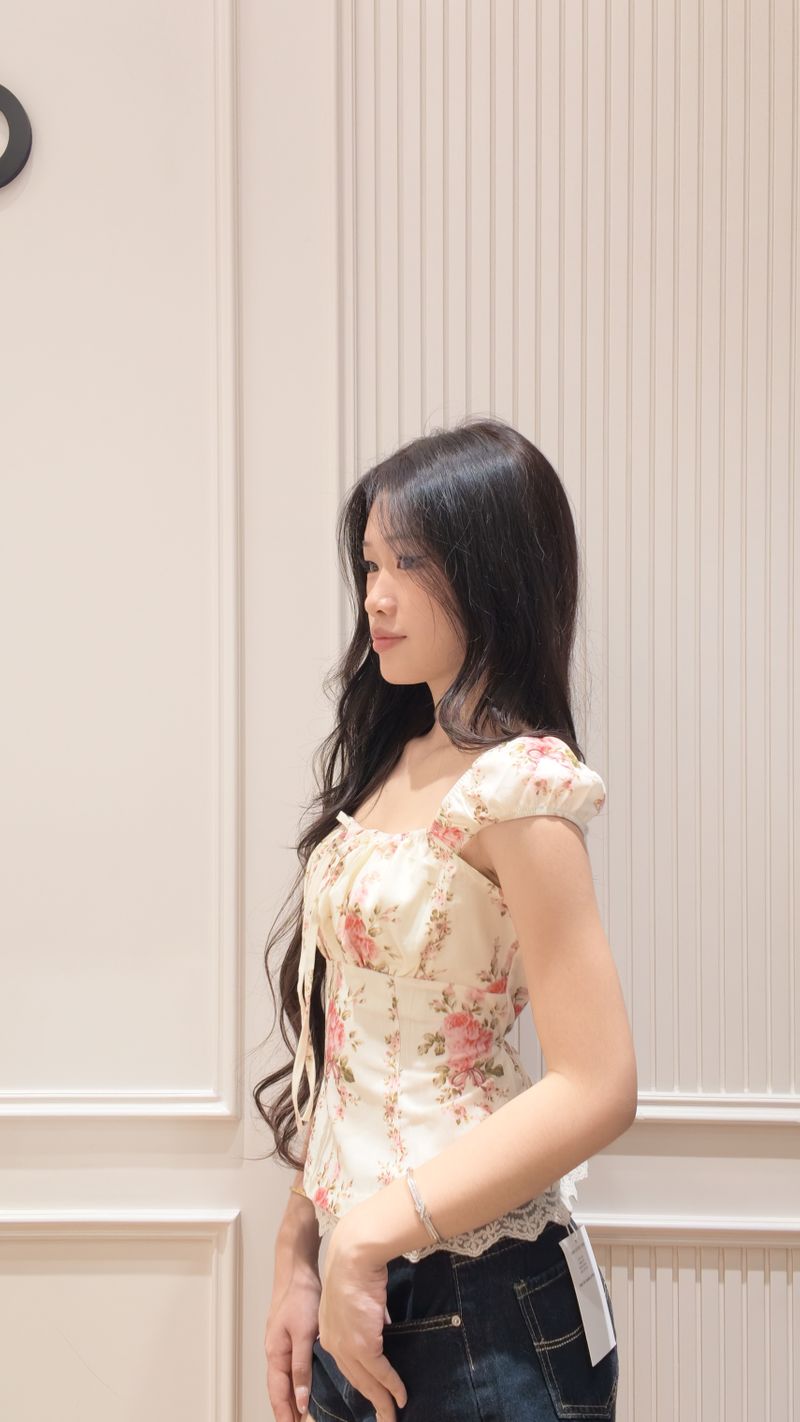 Floral top Sunday thumbnail 2