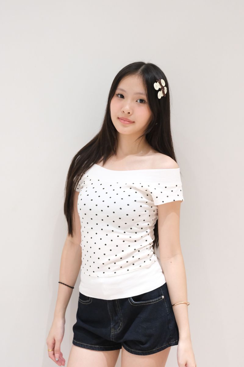 BM Polkadot off shoulder thumbnail 4