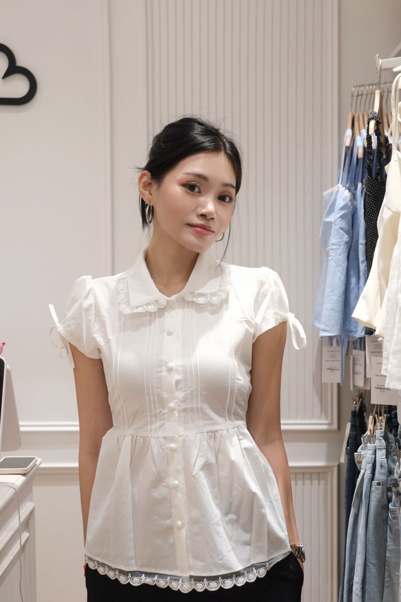 Lace Collar Pintuck Blouse thumbnail 3
