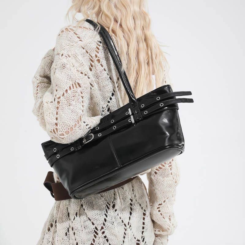 Heart black bag