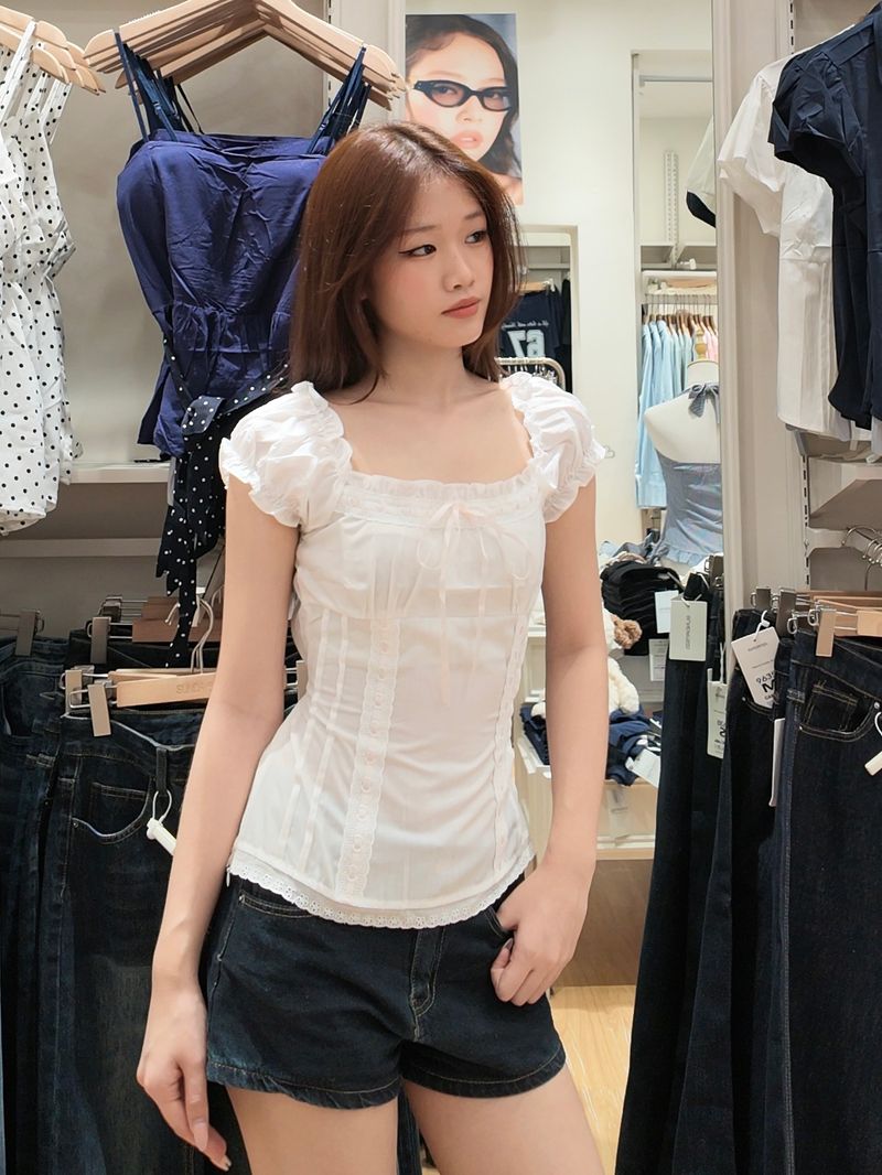 Lace Puff Corset thumbnail 4