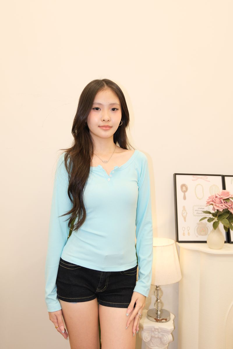 Henley Off Shoulder thumbnail 2