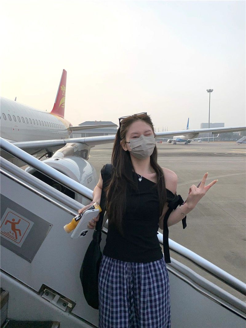 Jong dai half shoulder