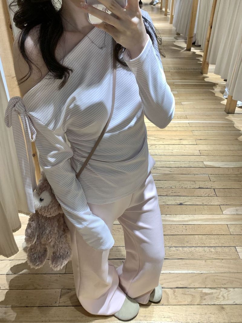 Pink tie half shoulder