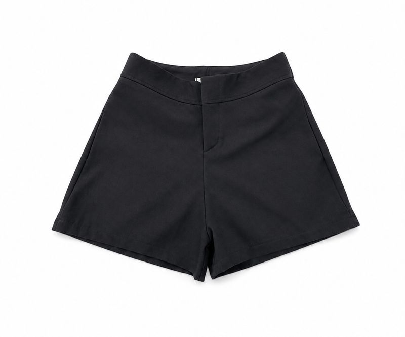 SUNDAY Short Pants Black thumbnail 3