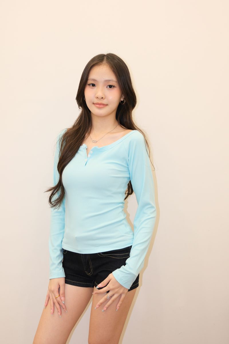 Henley Off Shoulder thumbnail 4