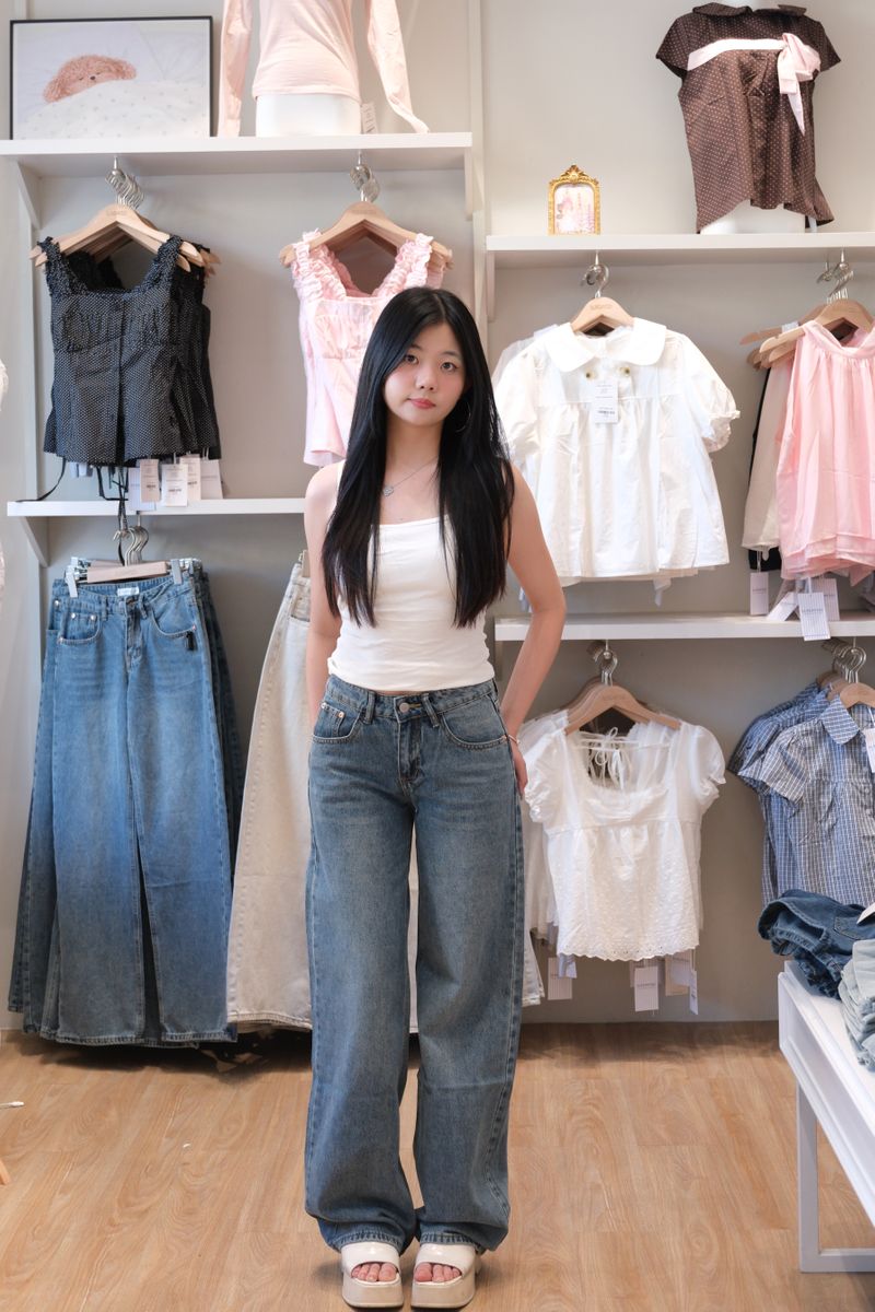 9652 SUNDAY Jeans thumbnail 3