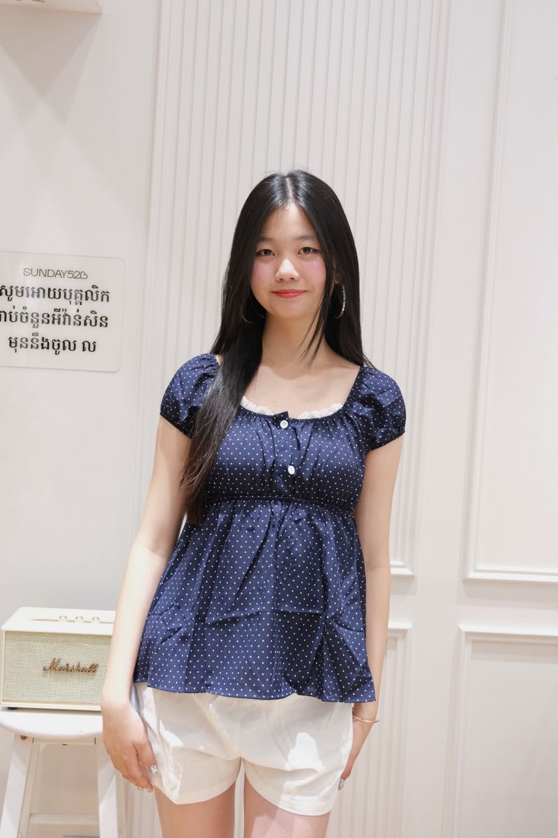 Navy puffy top thumbnail 3