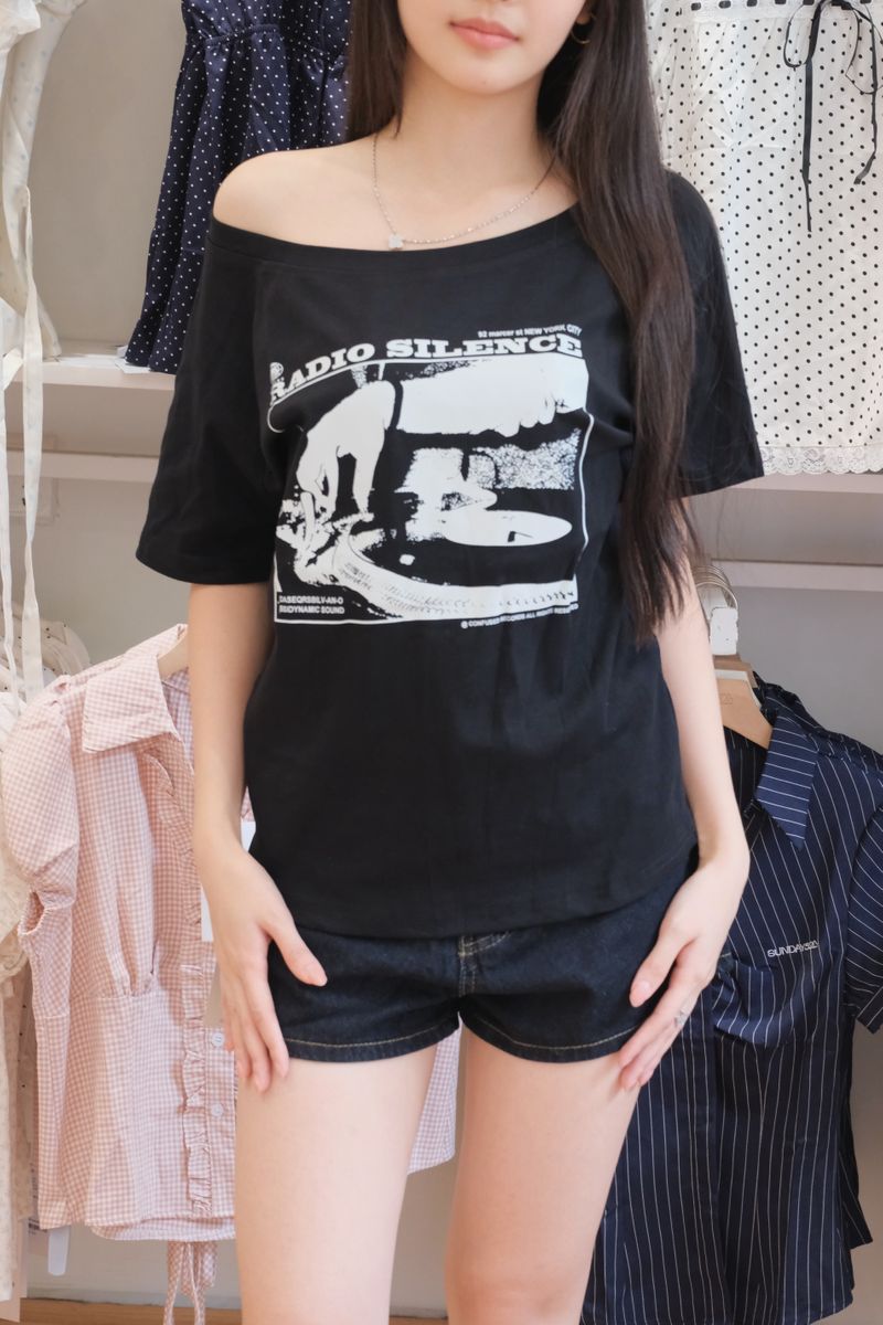 RADIO Off Shoulder thumbnail 3