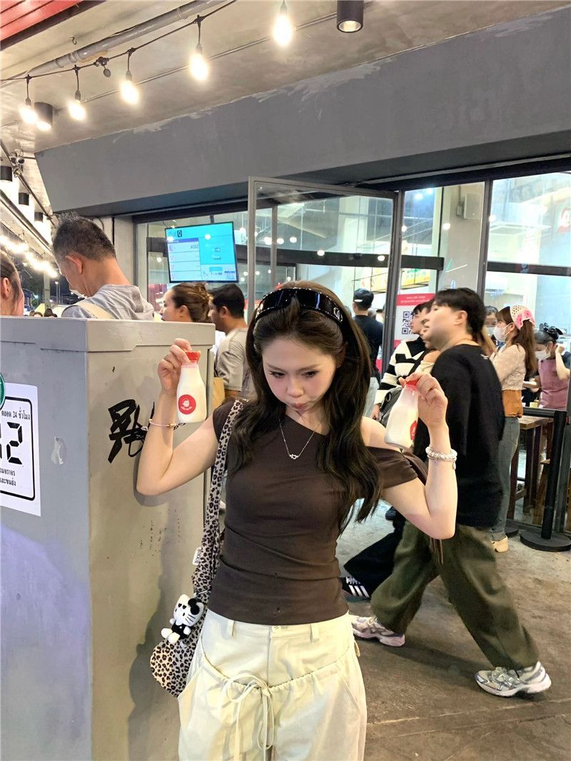 Jong dai half shoulder thumbnail 2