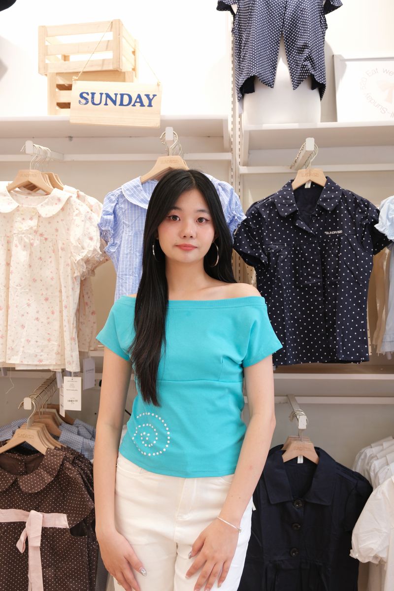 Aqua Off Shoulder thumbnail 4