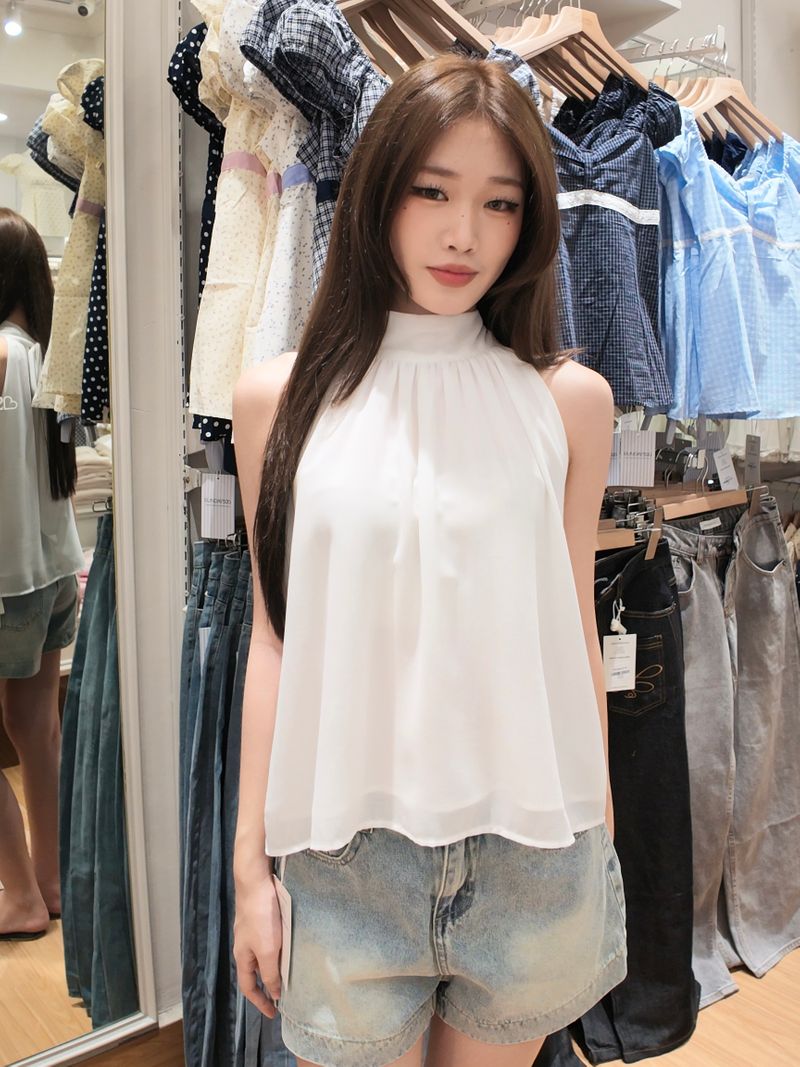 SUNDAY Cloud Halter Top thumbnail 2