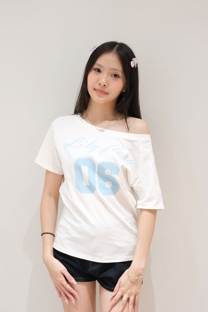 LiLy 06 Off Shoulder thumbnail 3
