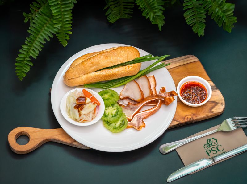 Phak Lov Bread​
