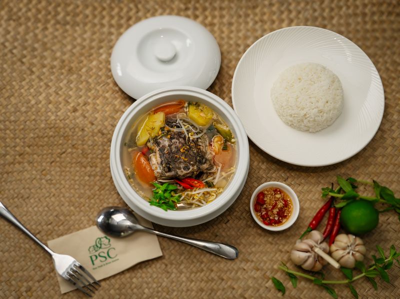 Set Vietnam head fish sour soup