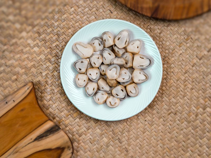 Straw Mushroom