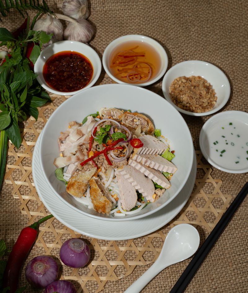 Thick Noodles with pork pate