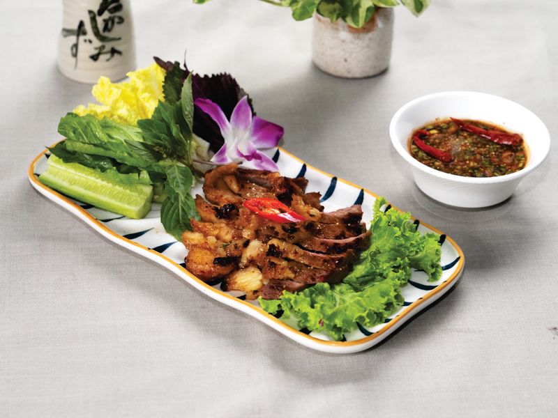 Grilled sirloin beef with Roasted rice flavour