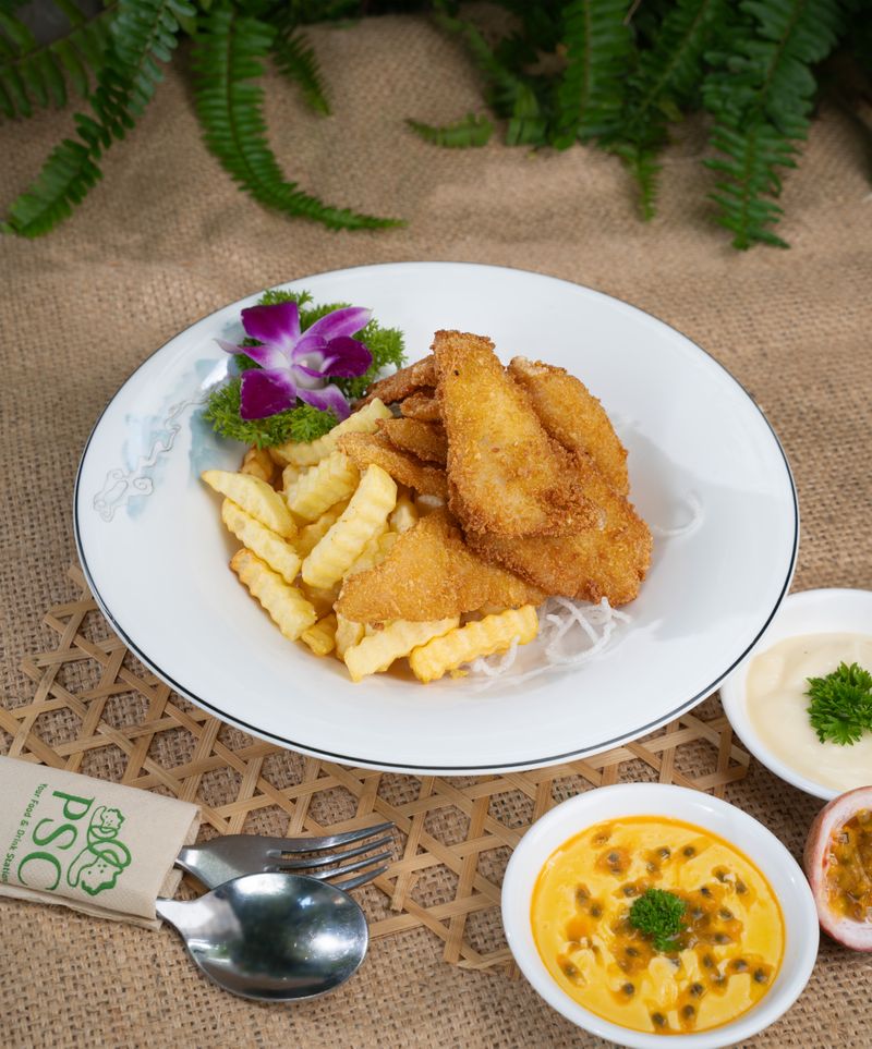 Crispy Dory Fish fillet with 2 Tast of Dip