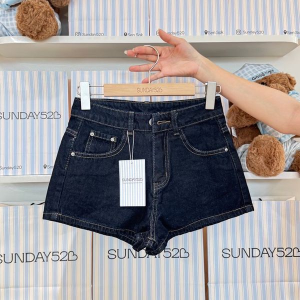 It’s Ne short jeans