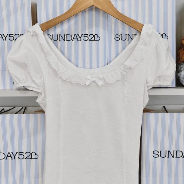 Neck Lace White Top