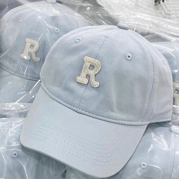R blue Cap