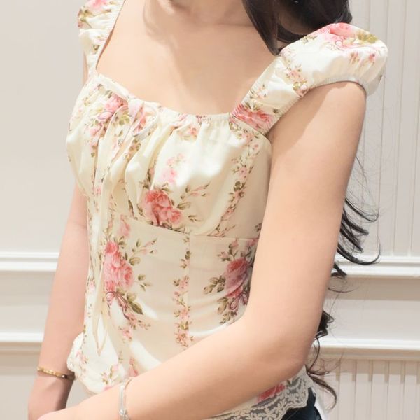 Floral top Sunday