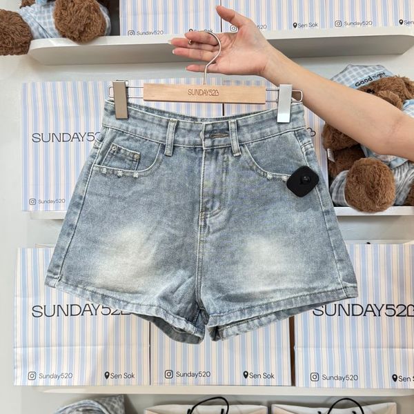 Pink tag short